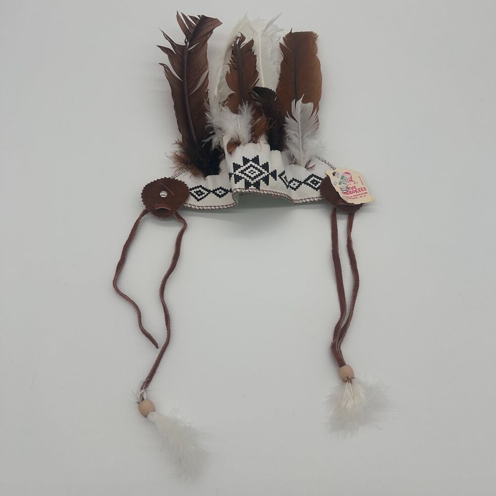 Vtg Hand Made by Cherokees Qualla Reservation Coonskin & Feather Headdress